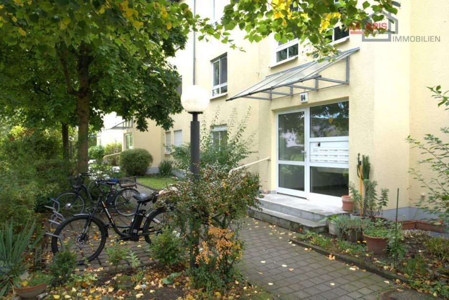 Hauseingangsbereich Etagenwohnung Leipzig