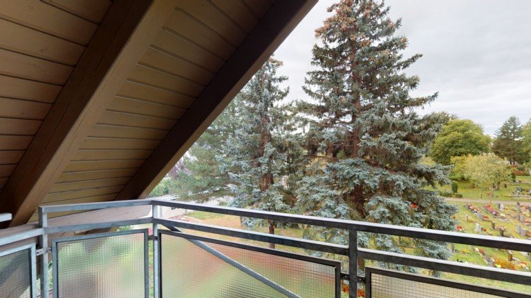 Balkon mit �berdachung Taucha Etagenwohnung +++RUHIGES WOHNEN MIT �BERDACHTEM BALKON, OFFENER K�CHE IN BELIEBTER LAGE VON TAUCHA+++