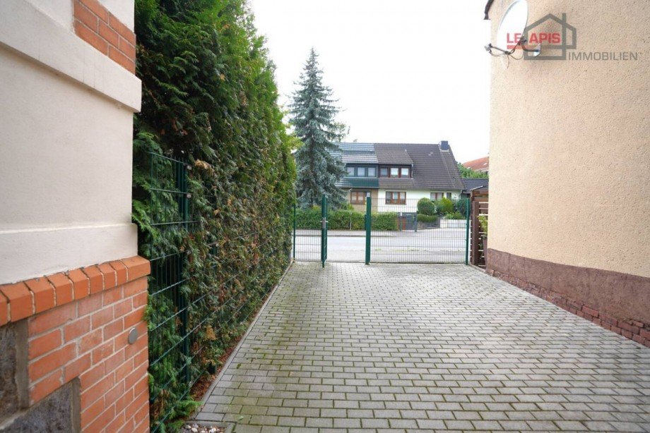 Zugang zum Eingangsbereich Etagenwohnung Markkleeberg