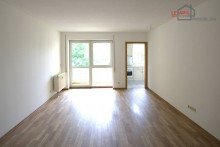 Wohnzimmer Bild 2 GEM�TLICHE, RUHIG GELEGENE 2-RWG M. EBK, BK, AR U. PKW-STELLPLATZ IN BEGEHRTER LAGE V. LINDENTHAL