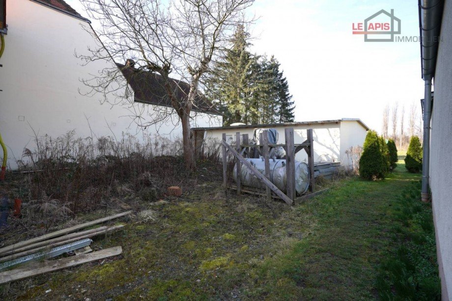 Nebengebude mit Gartenbereich Bild 2 Mehrfamilienhaus Leipzig / Holzhausen