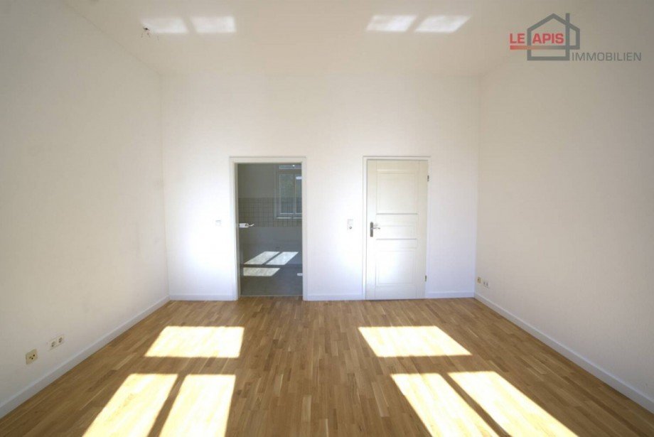 Wohnzimmer Bild 2 Etagenwohnung Leipzig