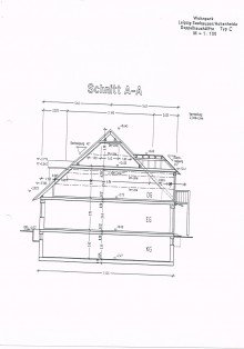 Gebudeschnitt +++DOPPELHAUSHLFTE VOLLUNTERKELLERT  IN IDYLLISCHER LAGE M. GARTEN U.GARAGE  IN SEEHAUSEN HOHENHEIDA+++