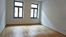 Schlafzimmer +++FRISCH RENOVIERT HOCHWERTIGE 4-RWG MIT BALKON, FUSSBDHZG, GESPACHTELTE W�NDE+++