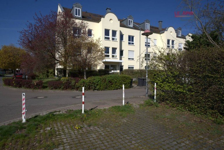 Hausansicht Leipzig Dachgeschosswohnung SCHICKE, HELLE DG-1-RWG IN GR�NER LAGE M. DACHTERRASSE U. TG-STELLPL. IM BELIEBTEN LPZ.-LINDENTHAL