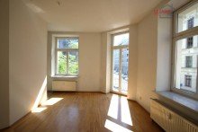 Wohnzimmer m. halboffener K�che Bild 2 SCHICKE, UNVERMIETETE 3-RWG MIT PARKETT U. EBK (WG-GEEIGNET) IN DER BELIEBTEN LEIPZIGER S�DVORSTADT