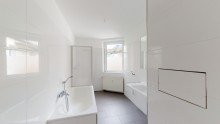 Masterbad +++Gro�e helle 2-Raum Familienwohnung mit Parkett und Balkon im Zentrum-S�d+++