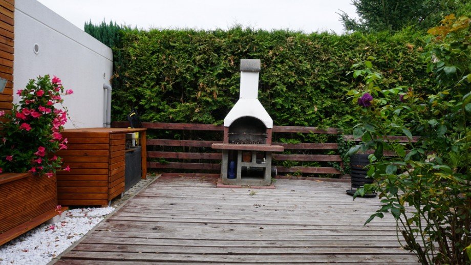Terrasse mit Au�enkamin Einfamilienhaus Leipzig
