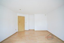 Raum 3 +++ATTRAKTIVE, HELLE 3,5-RWG MIT TAGESLICHTBAD INKL. WANNE/ DUSCHE UND DACHTERRASSE IM BELIEBTEN ZWENKAU+++