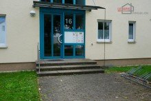 Hauseingang +++2-DG-WG M. LOGGIA, AR.UND BAD MIT WANNE IM BELIEBETEN LEIPZIG-LAUSEN SUCHT NEUEN MIETER+++