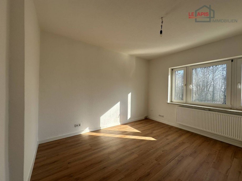 Zimmer 1 Etagenwohnung B�hlen