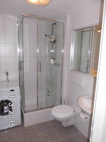 Bad +++Hochwertig saniertes Apartment, Granit, Loggia sep. Kche mit EBK u. Geschirrsp. / modernes Bad+++