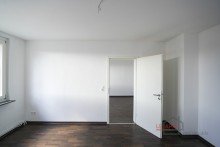 Wohnraum 2 TOLLE 2-RAUM- WHG MIT TAGESLICHTBAD IN LEIPZIG-EUTRITZSCH