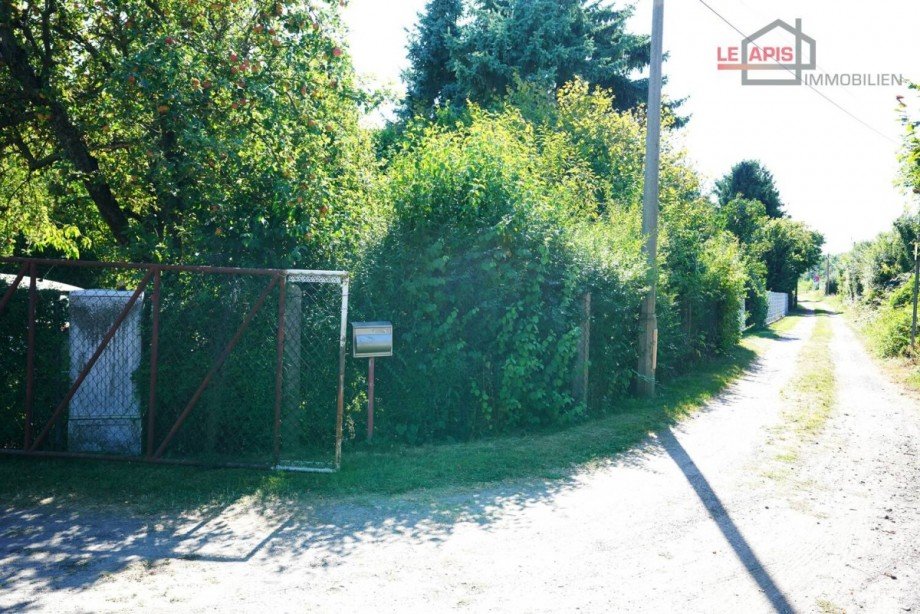 Zufahrt Sondernutzungs-Grundstck Taucha