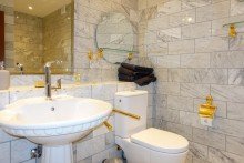 Masterbad +++ERSTBEZUG N. SAN.-TOP 3-RWG VOLLMBLIERT IN DUISBURGS BESTER LAGE MIT 2 BALKONEN, EBK UND GARTEN+++