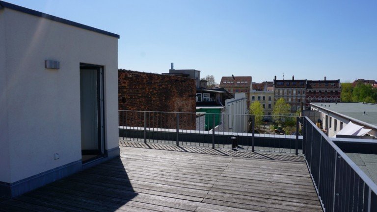 Dachterrasse Leipzig / Lindenau Dachgeschosswohnung EXTRAVAGANTE DG-4-RWG M. PARKETT, G�STE-WC, GR. BALKON U. DACHTERRASSE IM BELIEBTEN LEIPZIGER WESTEN