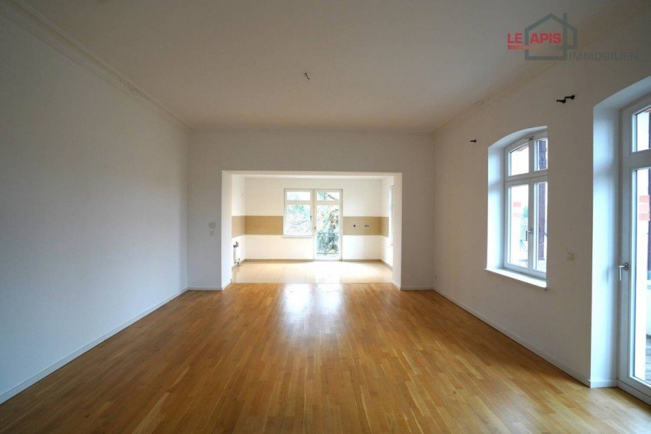 Wohnzimmer m. offener Kche Etagenwohnung Markkleeberg