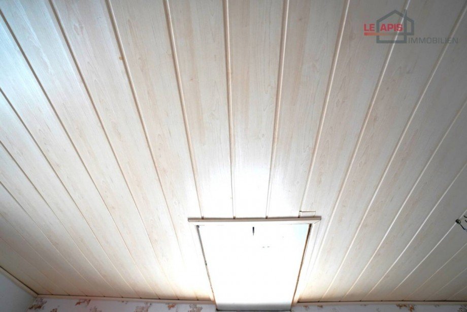 Zugang Dachboden (ber beide Zimmer) Sondernutzungs-Grundstck Taucha