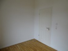 Zimmer 2 Bild 2 EXTRAVAGANTE 4 RWG M. HOCHW. AUSTATTUNG, 4 BALKONEN, TAGESLICHTBAD U. GSTE-WC IN MARKKLEEBERG