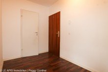 Diele / Flur mit Abstellraum +++SCH�NE 2-RWG MIT EBK UND BALKON MIT HERRLICHER AUSSICHT IN DIE NATUR+++