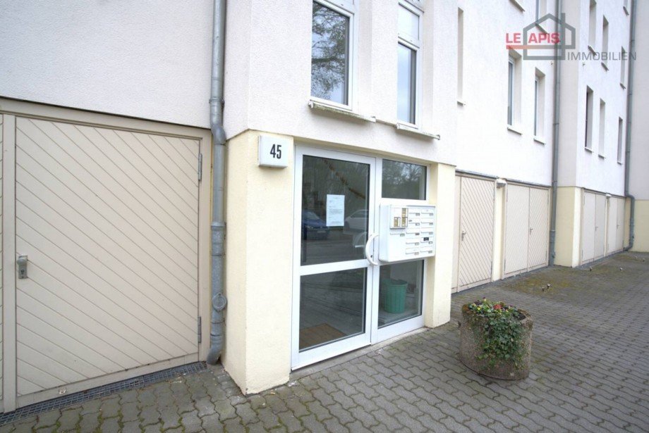 Hauseingangsbereich Etagenwohnung Leipzig