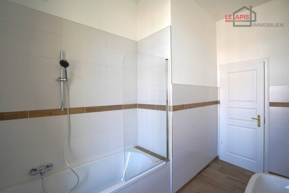 Tageslichtbad Bild 2 Etagenwohnung Leipzig