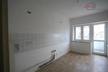 Kche ATTRAKTIVE 2-RWG MIT BALKON U. HOBBYRAUM (DACHBODEN) IN GRNER U. BELIEBTER LAGE VON LPZ.-WAHREN
