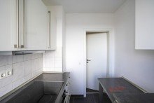 K�che mit EBK TOLLE 2-RAUM- WHG MIT TAGESLICHTBAD IN LEIPZIG-EUTRITZSCH