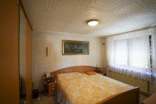 Schlafzimmer Charmantes EFH mit Garage, Nebengeb. u. Grundstck in einer idyllischen sowie grnen Oase v. Taucha