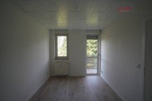 Schlafzimmer Zugang zum Balkon +++ENTZCKENDE 2-RWG IN BEGEHRTER U. RUHIGER LAGE UNWEIT DES ZWENKAUER SEES+++