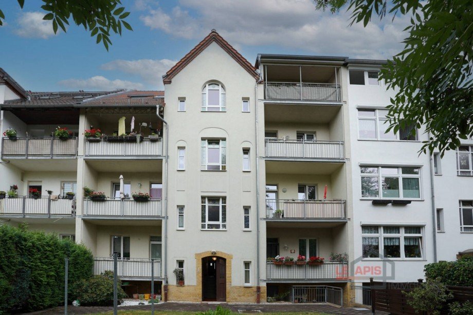 Hausansicht Dachgeschosswohnung Leipzig / Grozschocher