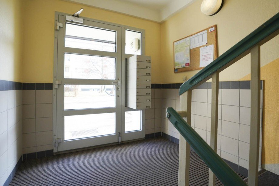 Eingangsbereich Etagenwohnung Zwenkau