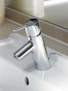 Hochwertige Armaturen +++WOHNEN WIE EIN SCHLOSSHERR -  4-RWG IN TOP-LAGE INKL.2 BDERN, KAMIN UND BALKON+++