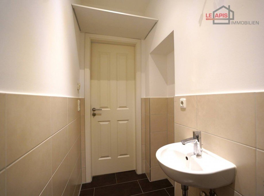 Gste-WC Bild 2 Etagenwohnung Markkleeberg