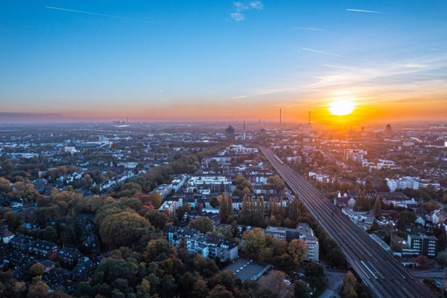 AdobeStock_479920027 Maisonettewohnung Duisburg / Duissern