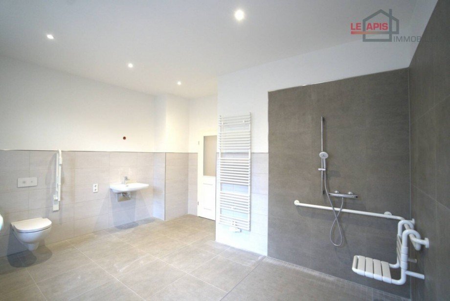 Tageslichtbad Bild 4 Erdgeschosswohnung Leipzig