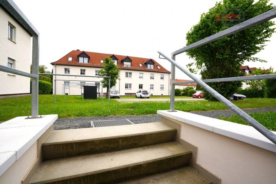 Treppenaufgang zum Gartenbereich Etagenwohnung Bhlen