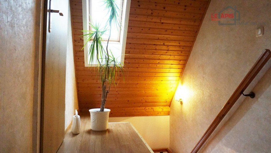 Diele/ Flur obere ETage 1.OG Doppelhaush�lfte Gro�p�sna