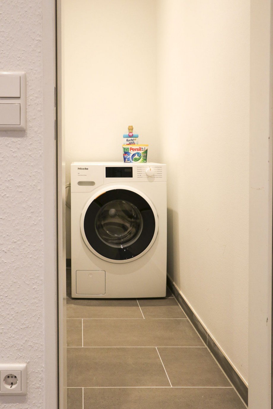Abstellraum inkl. Waschmaschine Etagenwohnung Dsseldorf