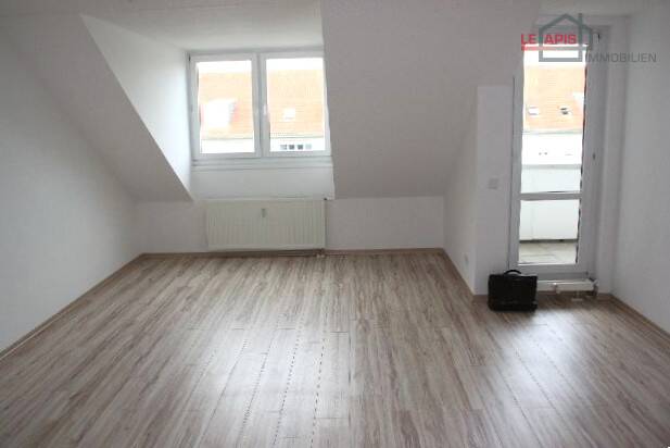 Wohnzimmer Dachgeschosswohnung Leipzig-Lausen