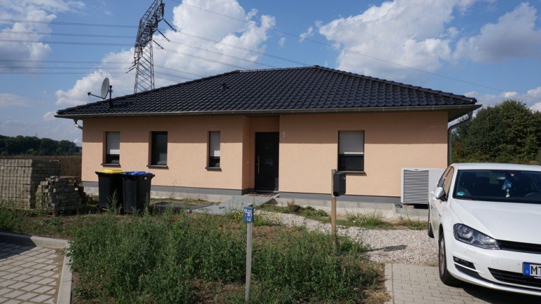 Aussenansicht Kitzscher / Dittmannsdorf Einfamilienhaus +++ EINE PERLE ZUM GL�CK IN KITZSCHER- BAUJAHR 2018- TOP-AUSTATTUNG+++