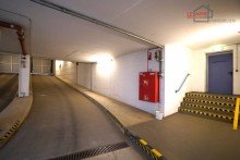 Tiefgarage SCHICKE DG-3-RWG MIT BALKON, EBK, BAD UND TG-STELLPL. IM BELIEBTEN STADTTEIL LEIPZIG-LAUSEN