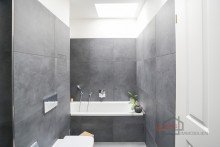 Masterbad +++RUHIG GELEGENE 2-R-DGWG M. GR. BALKON, AR, PARKETT U. TAGESLICHTBAD IM BELIEBTEN GOHLIS+++