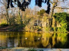 AdobeStock_493774910 +++ERSTBEZUG N. SAN.-TOP 3-RWG VOLLMBLIERT IN DUISBURGS BESTER LAGE MIT 2 BALKONEN, EBK UND GARTEN+++