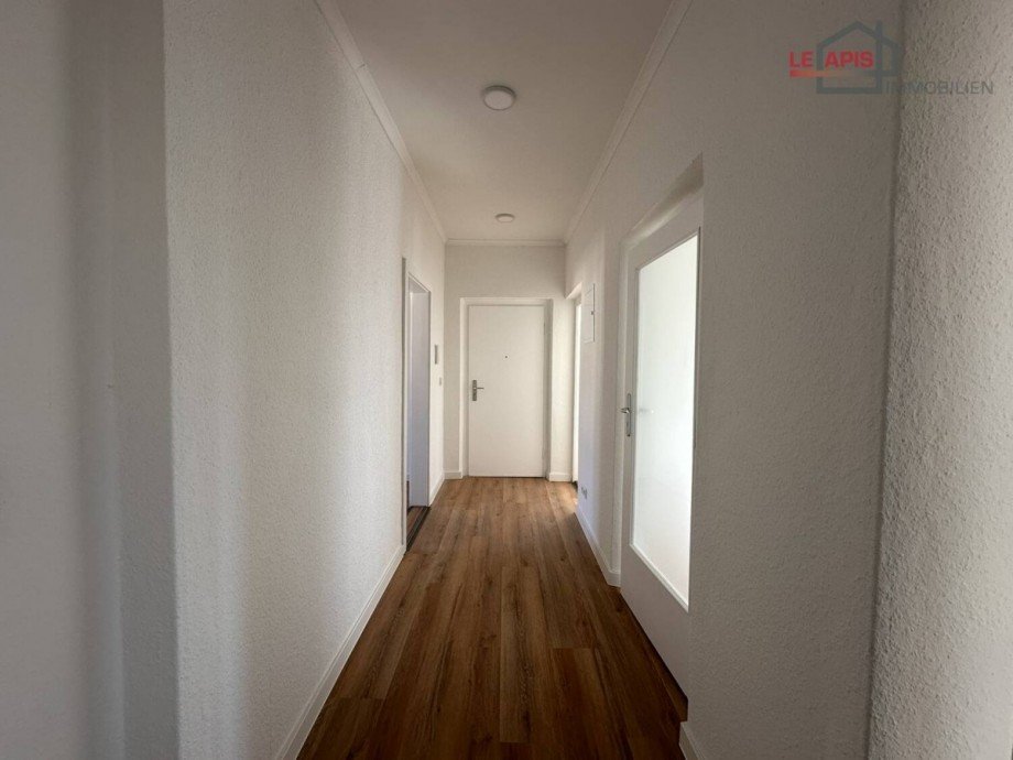 Flurbereich Bild 2 Etagenwohnung B�hlen