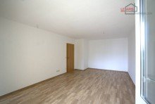 Wohnzimmer Bild 3 GEM�TLICHE, RUHIG GELEGENE 2-RWG M. EBK, BK, AR U. PKW-STELLPLATZ IN BEGEHRTER LAGE V. LINDENTHAL